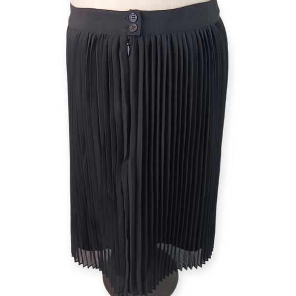 Modcloth SZ 14 Black Micro Pleated Mini Skirt - Picture 4 of 7